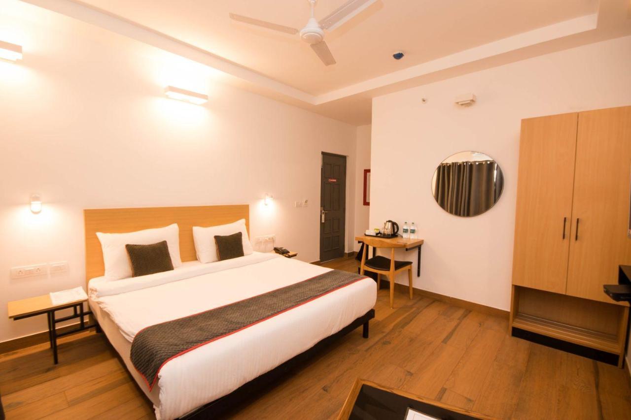 Hotel Vemara Panaji Esterno foto
